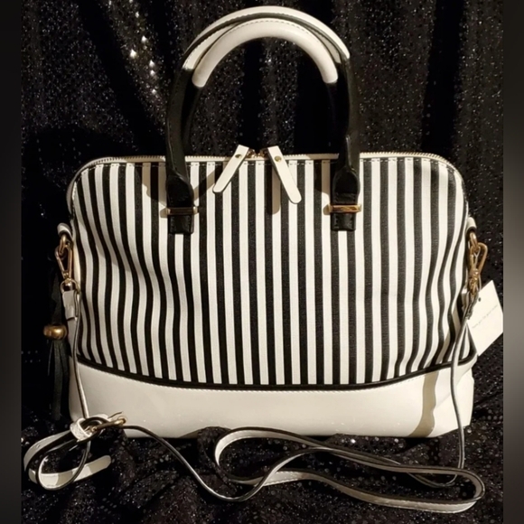 Striped Oversized Tote👜 - Picture 1 of 4